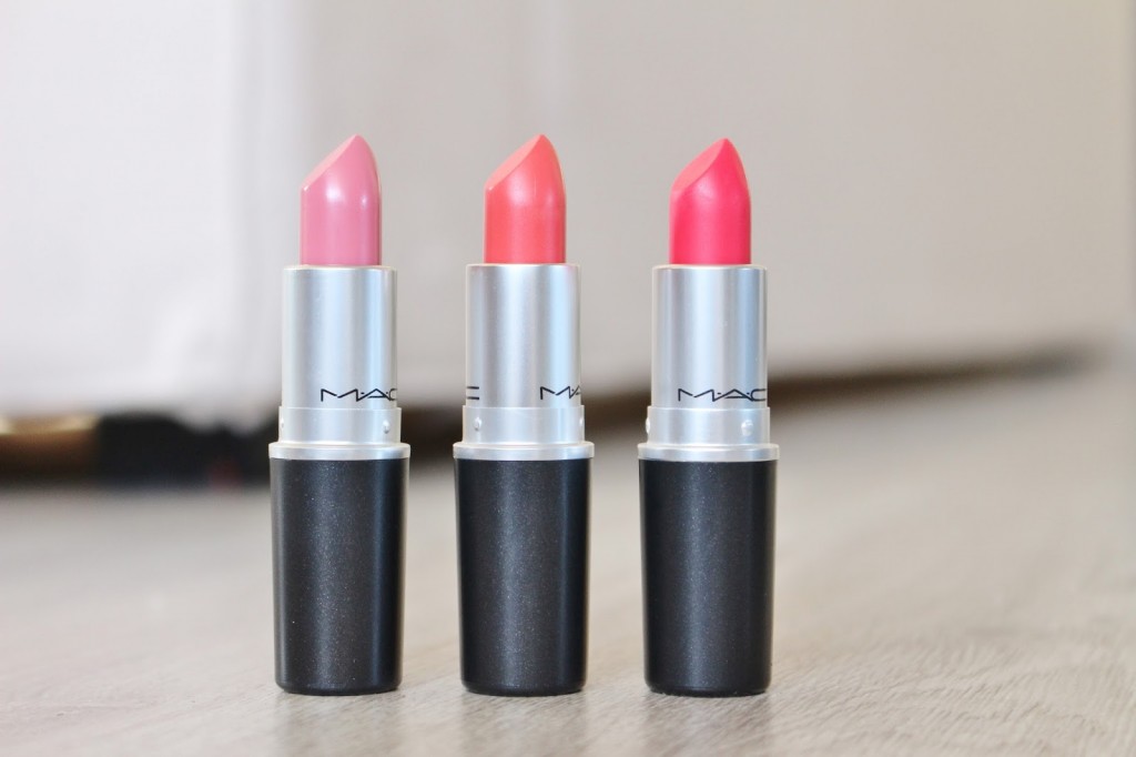 vertrouwen uit Einde 3 x MAC Lipsticks - Relentlessly Red, Vegas Volt & Lovelorn - Sarah Rebecca
